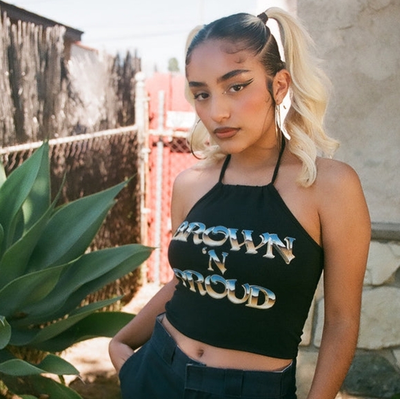 Brown 'N Proud Halter - Picture 2 of 6